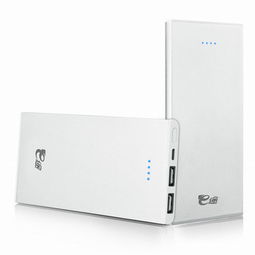 e途f100移動(dòng)電源評(píng)測(cè) 大容量聚合物電芯，雙USB接口滿(mǎn)足車(chē)載與日常充電需求